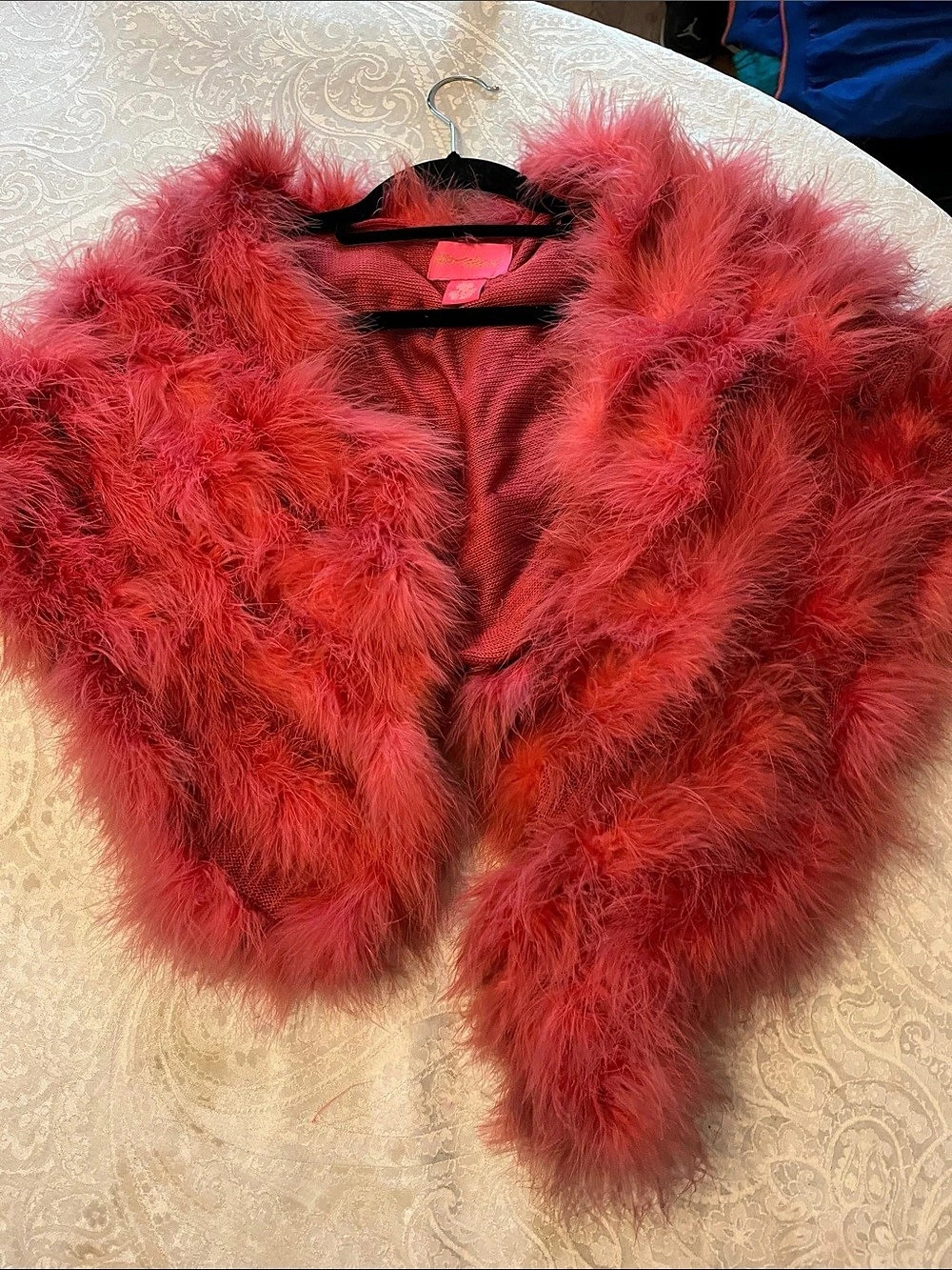 Betsey Johnson Deep Pink Marabou Feather Fur Stole Like New